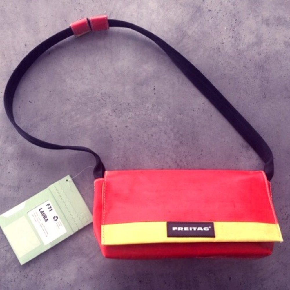 FREITAG F71 Laura